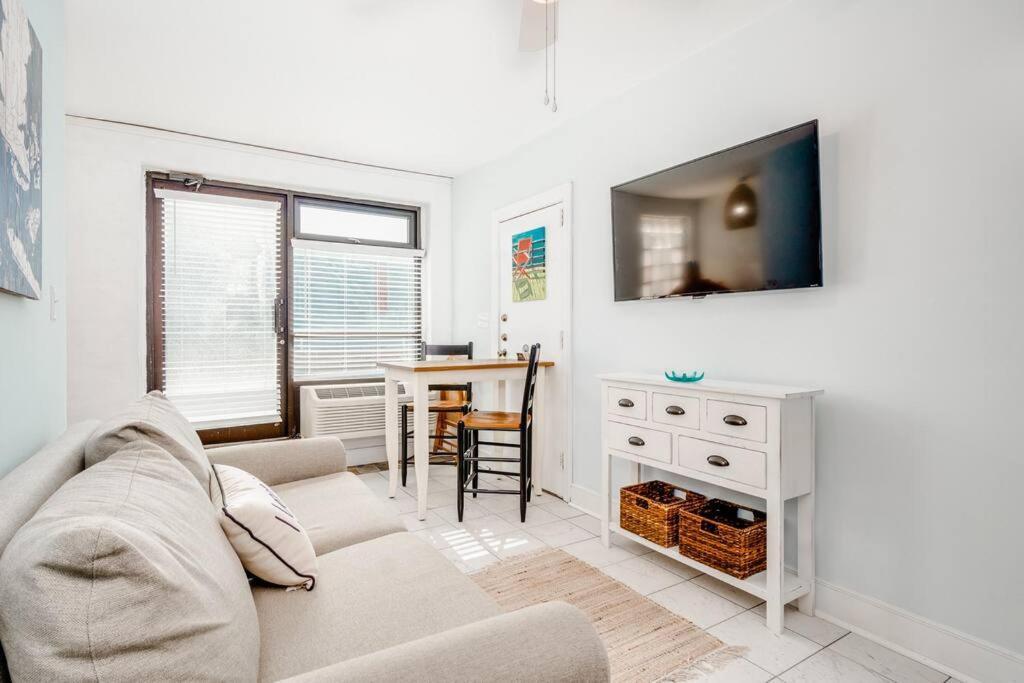 Why Knot Getaway...Rooftop With Waterview! Unit D Beaufort المظهر الخارجي الصورة