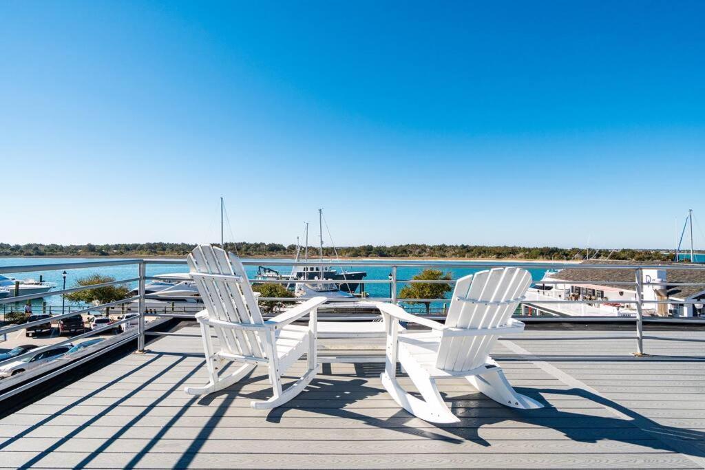 Why Knot Getaway...Rooftop With Waterview! Unit D Beaufort المظهر الخارجي الصورة