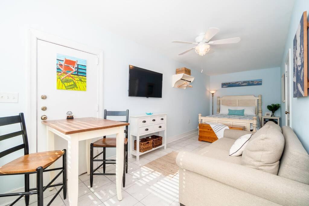Why Knot Getaway...Rooftop With Waterview! Unit D Beaufort المظهر الخارجي الصورة